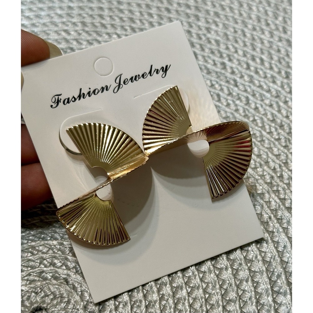 Geometric Gold Fan Ribbon Earrings – Modern Spiral Textured Statement Earrings